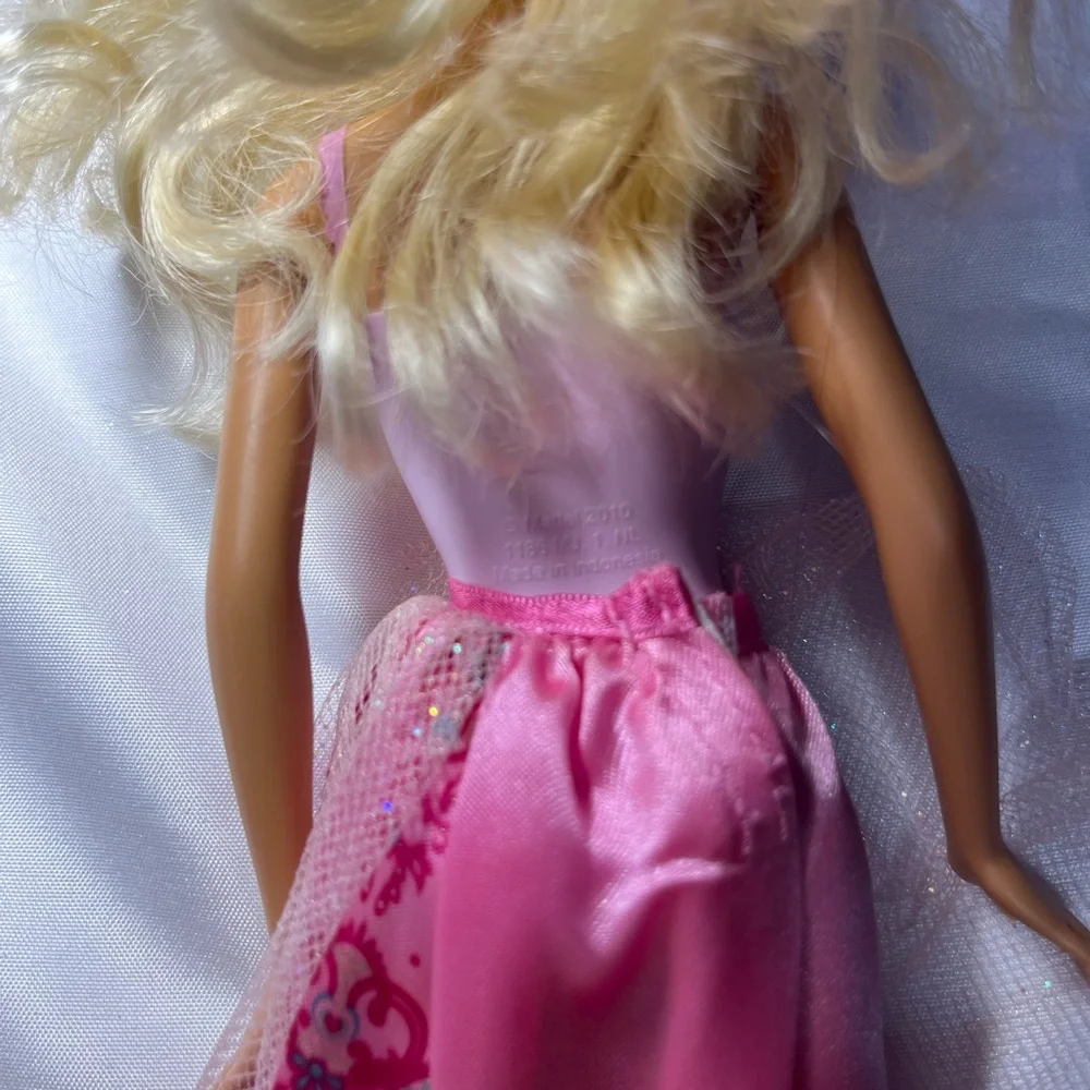 Barbie mattel fairytale
